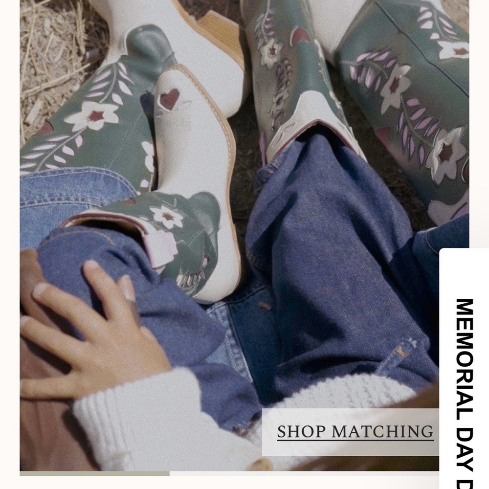 Mini Dakota Boots - Picture 3 of 4